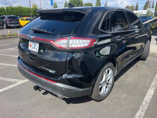 Black 2018 Ford Edge Titanium