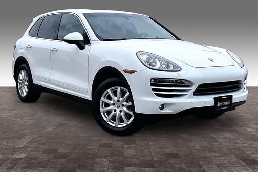 White 2014 Porsche Cayenne Platinum Edition