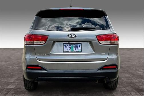 2018 Kia Sorento L