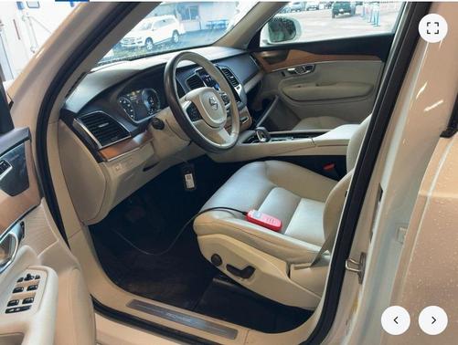 2022 Volvo XC90 Recharge Plug-In Hybrid T8 Inscription Expression 6 Passenger