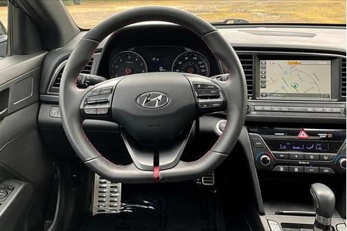 2018 Hyundai ELANTRA Sport