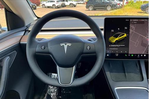 2025 Tesla Model Y Long Range Dual Motor All-Wheel Drive