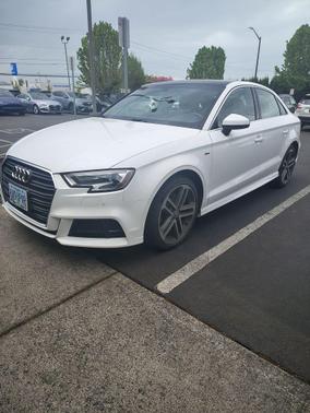 Glacier White Metallic 2018 Audi A3 2.0T Premium