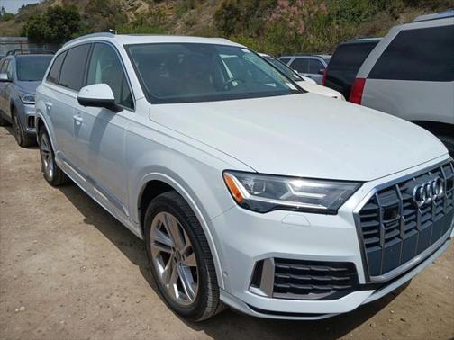 2020 Audi Q7 45 Premium Plus
