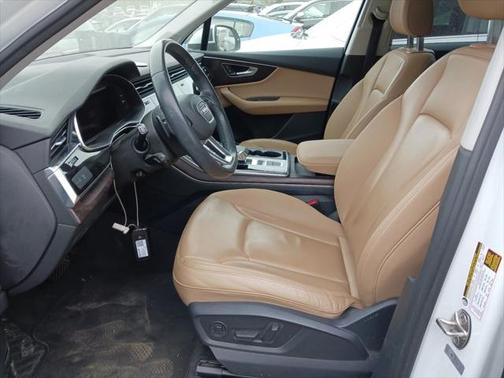 2020 Audi Q7 45 Premium Plus