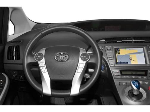 Classic Silver Metallic 2015 Toyota Prius One