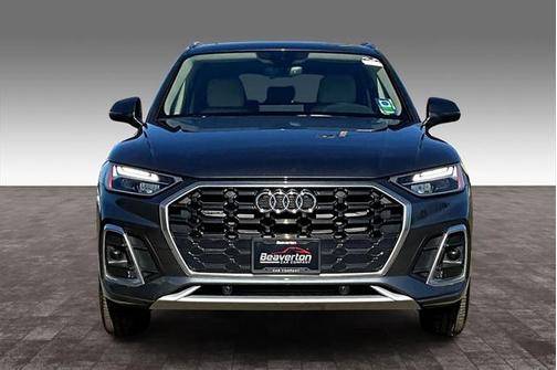 2022 Audi Q5 45 S line Premium Plus