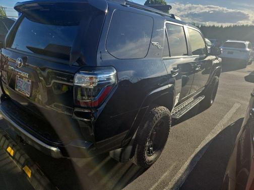 Midnight Black Metallic 2021 Toyota 4Runner TRD Off Road Premium