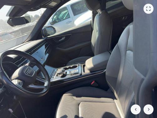 Navarra Blue Metallic 2021 Audi Q8 55 Premium Plus
