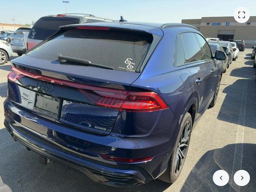 Navarra Blue Metallic 2021 Audi Q8 55 Premium Plus