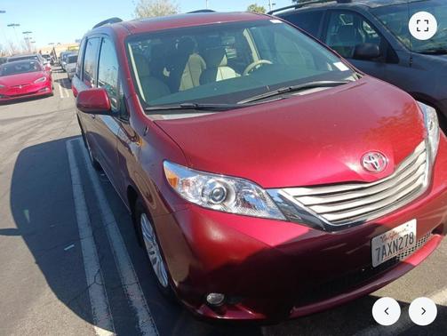 2013 Toyota Sienna XLE