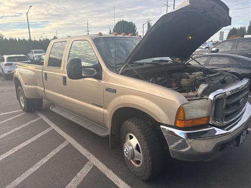1999 Ford F-350 Lariat Crew Cab Super Duty