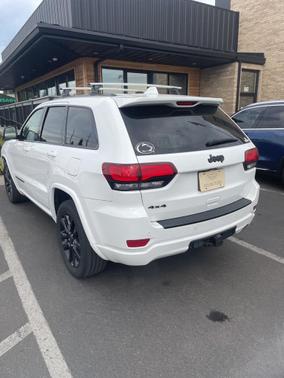 2017 Jeep Grand Cherokee Altitude