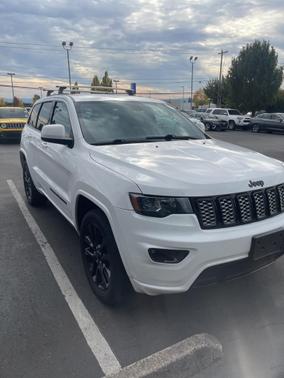 2017 Jeep Grand Cherokee Altitude