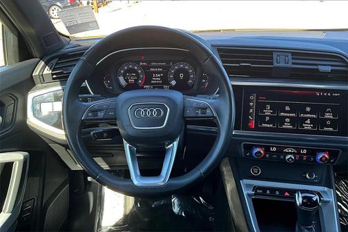 2023 Audi Q3 Premium 45 TFSI S line quattro Tiptronic