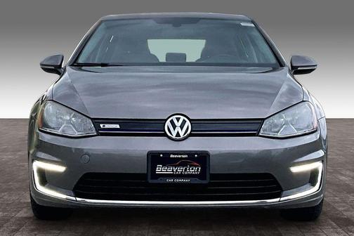 Gray Metallic 2016 Volkswagen e-Golf SE