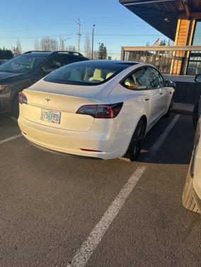 2023 Tesla Model 3 Standard Range