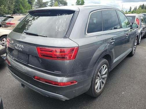 2019 Audi Q7 55 Premium Plus