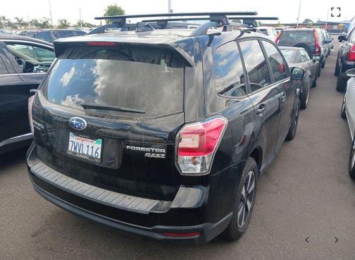 Crystal Black Silica 2017 Subaru Forester 2.5i Premium