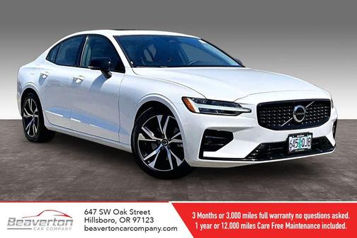 Crystal White Metallic 2024 Volvo S60 B5 Core Dark Theme