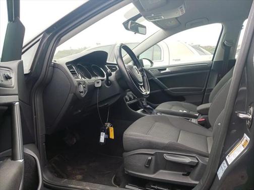 2019 Volkswagen e-Golf SE
