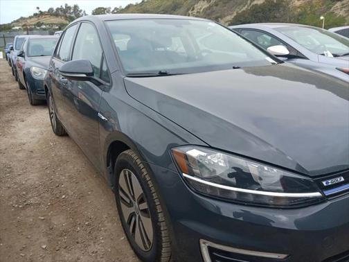 2019 Volkswagen e-Golf SE