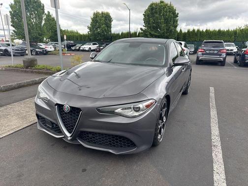 Gray Metallic 2019 Alfa Romeo Giulia Ti Sport