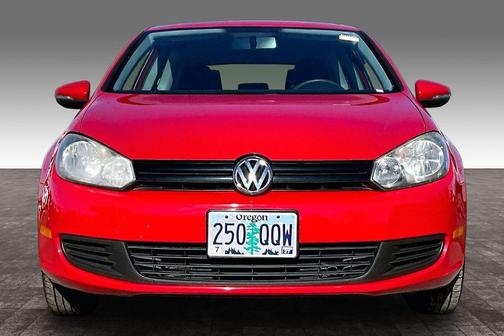 2012 Volkswagen Golf Base