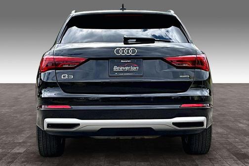 Mythos Black Metallic 2020 Audi Q3 45 Premium