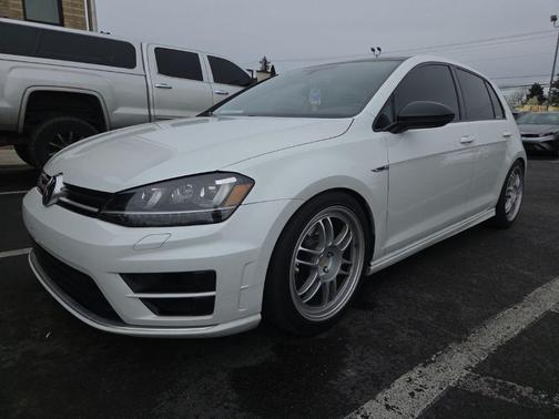 2016 Volkswagen Golf R 2.0T DSG