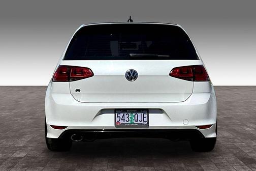 2016 Volkswagen Golf R 2.0T DSG