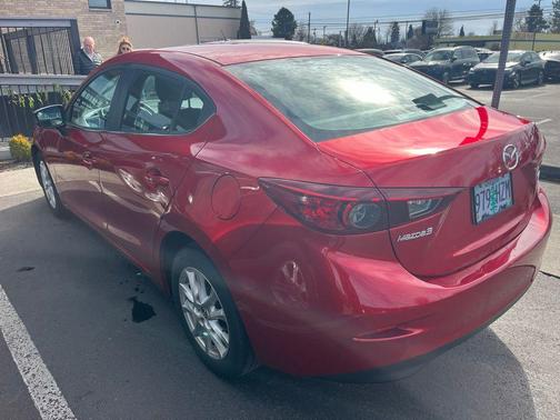 2016 Mazda Mazda3 i Sport