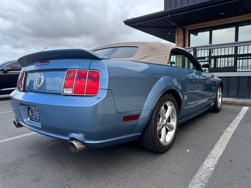 Blue 2007 Ford Mustang GT Premium
