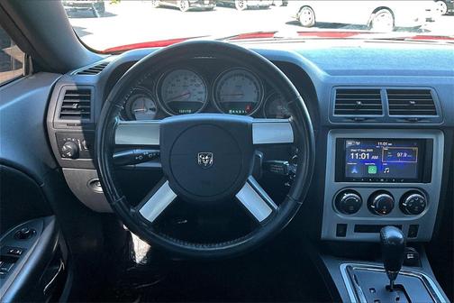 2009 Dodge Challenger SE
