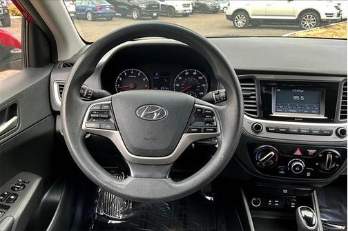 2018 Hyundai Accent SE