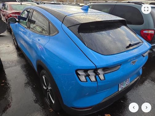 2022 Ford Mustang Mach-E Select