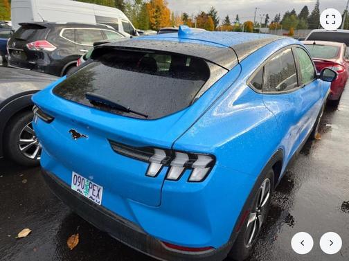 2022 Ford Mustang Mach-E Select