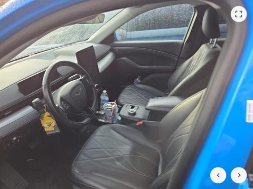 2022 Ford Mustang Mach-E Select