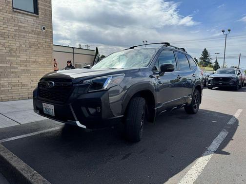 Magnetite Gray Metallic 2022 Subaru Forester Wilderness