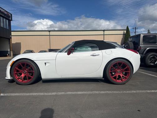 Pure (Summit White) 2008 Pontiac Solstice Base