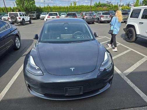 2022 Tesla Model 3 Standard Range