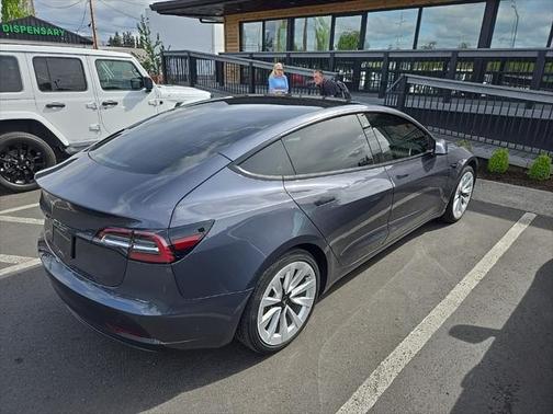 2022 Tesla Model 3 Standard Range