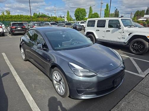 2022 Tesla Model 3 Standard Range