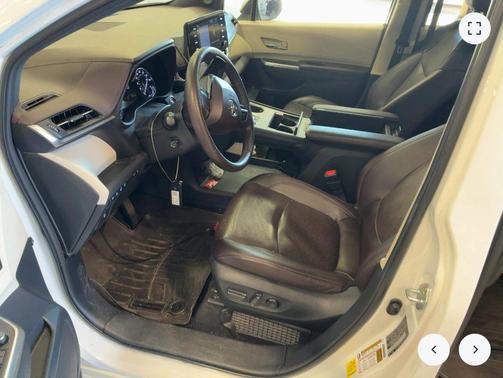 2021 Toyota Sienna Platinum 7 Passenger