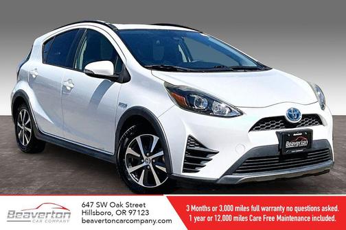 Super White 2018 Toyota Prius c One