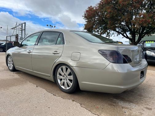2007 Toyota Avalon XLS