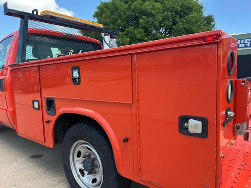 Orange 2016 Ford F-250 XLT
