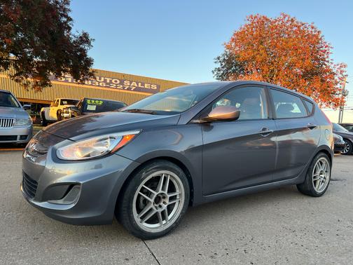 2017 Hyundai Accent SE