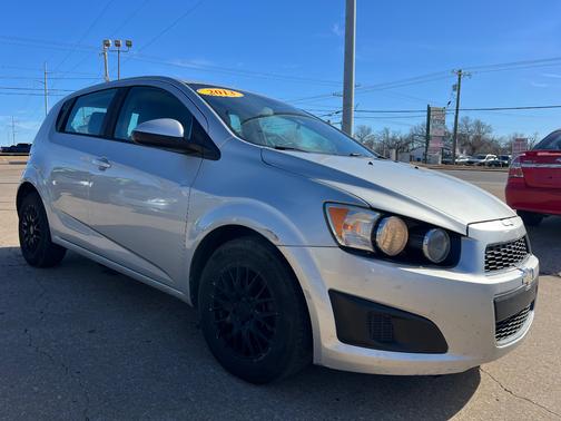 2013 Chevrolet Sonic LS