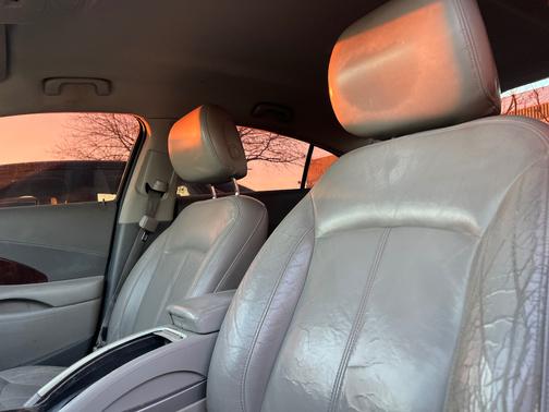 White 2011 Buick LaCrosse CXL